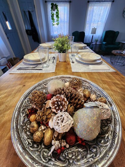 Cozy House On The HILL Military Family Favorite