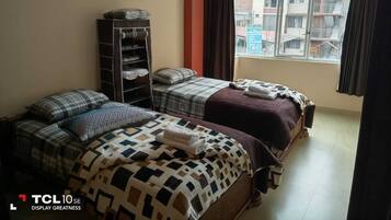 4 bedrooms, free WiFi, bed sheets