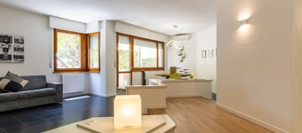 Livorno Sea View Flat W/ Balconies near the Beach!