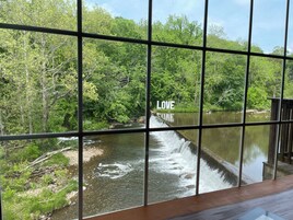 Premium Room 204 | Individually decorated, individually furnished, iron/ironing board