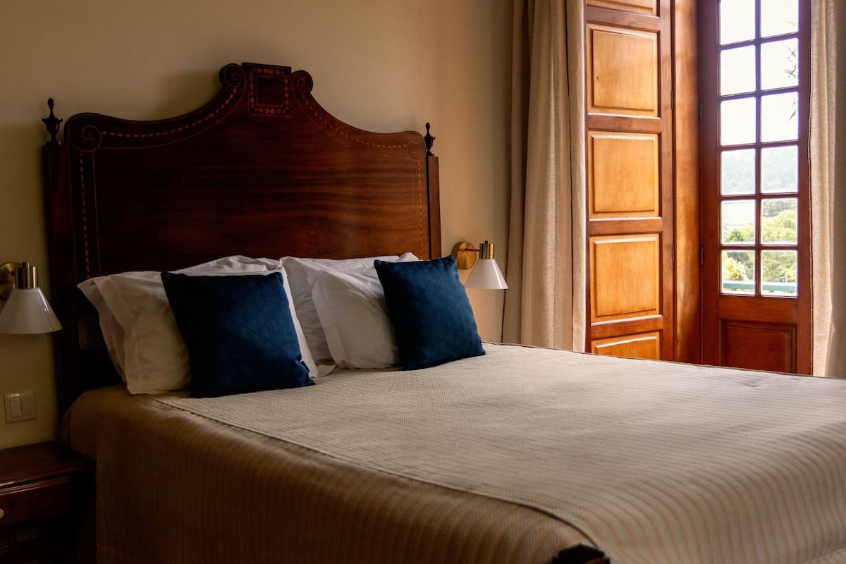 1 habitación y decoración personalizada