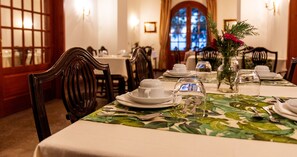 Restaurant - Quinta da Nasce Água (Angra do Heroismo)