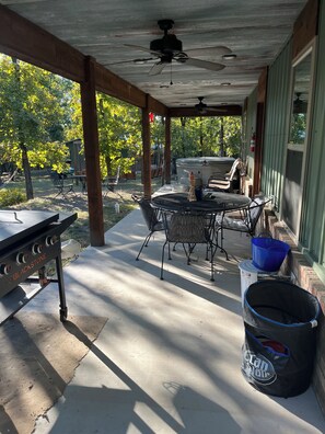 Outdoor dining - Cabin Bunkhouse with Hot tub Private Lake view in Vian, OK! (Vian)