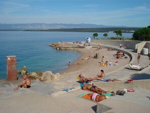 Unclassified image, 3 of 16, button - Sanda - 120m From the Beach - A4 Plavi 4 (Malinska-Dubasnica)