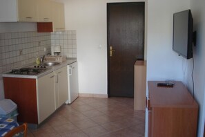 Apartment, Smoking | 2 bedrooms
