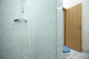 Apartment, Smoking - Josi - 200 m From sea - SA3 2 (Jelsa)