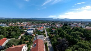 Apartment, Smoking - Josi - 200 m From sea - SA1 2 (Jelsa)