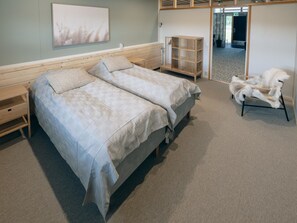 5 chambres, accès à Internet