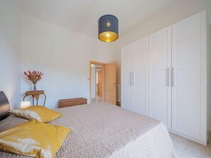 3 bedrooms, internet