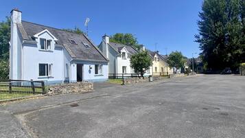 Cottage, Multiple Beds | Exterior