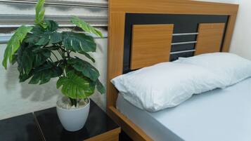 3 bedrooms, free WiFi, bed sheets