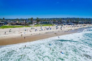 Beach - 2 bed & 2.5 bath in Ocean Beach (San Diego)