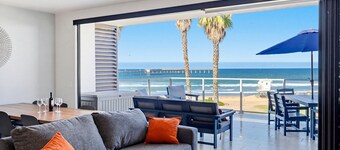 Ocean Views Beachfront Large 3 Bed 3 Bath