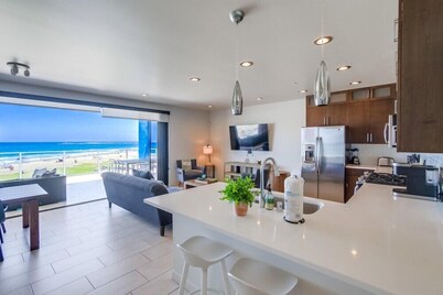 3 bed 3 bath ocean front in Ocean Beach