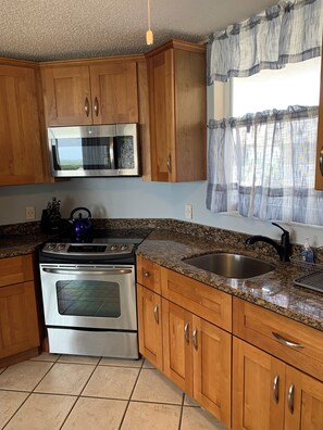 Mikrowelle, Geschirrspüler