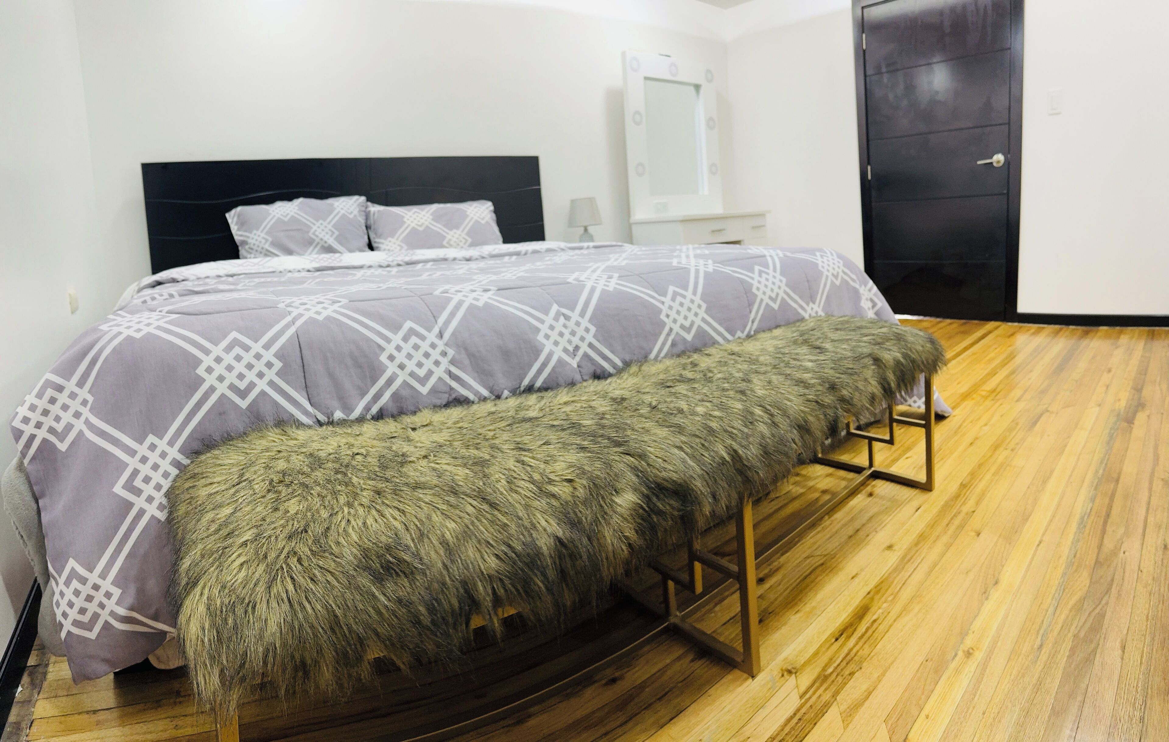 3 habitaciones, tabla de planchar con plancha y wifi gratis 