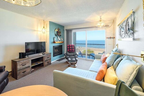 Ocean View Condo With Beach Access.