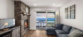 Cozy Condo with Ocean View!