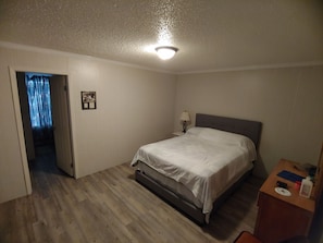 3 bedrooms, bed sheets