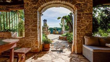 House, Smoking | 2 bedrooms