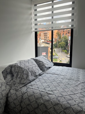 1 Schlafzimmer, Schreibtisch, WLAN, Bettwäsche