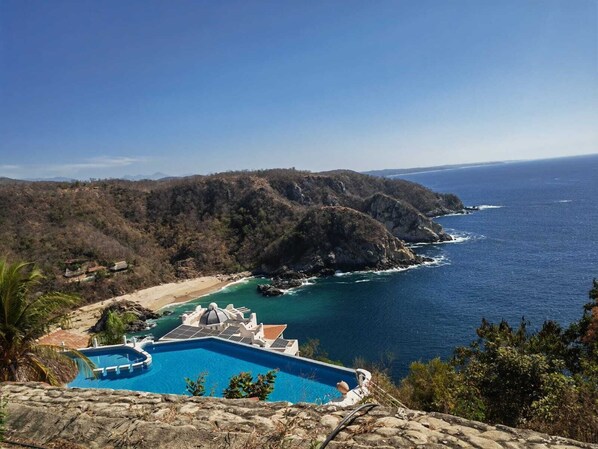 Alberca al aire libre 