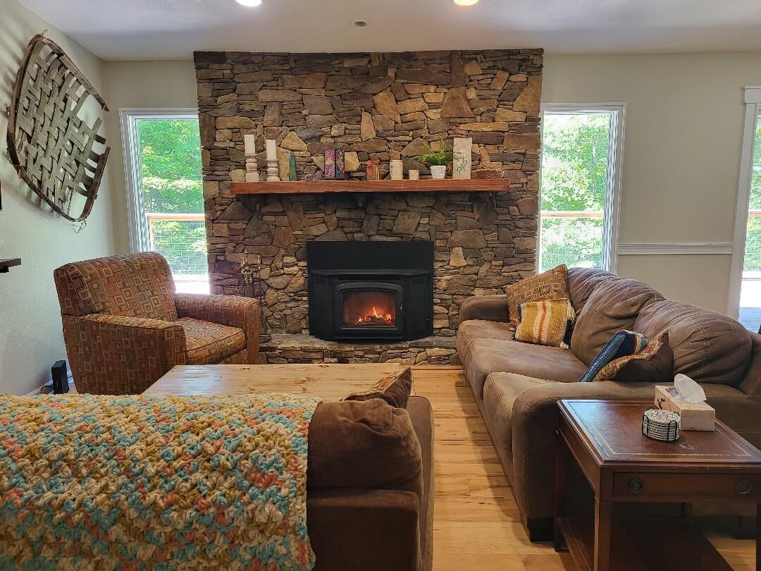 Cozy Mountain Home close to Brevard and 2 state parks-Pisgah & DuPont