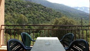 Uklassifisert bilde, 2 av 26, knapp