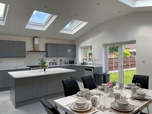 تناول الطعام