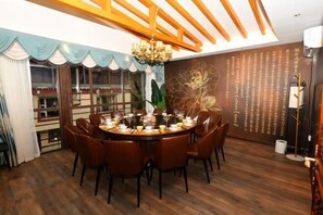 Restaurant - MAERkANG PO LING JIA SA HOTEL (Barkam)