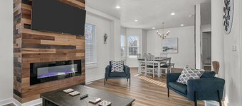 Amazing 6 bdrm Home/Downtown KC/Near Plaza/UMKC