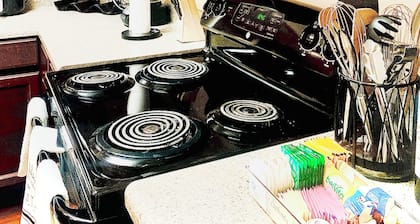 Exclusive fully furnished, 24 hours security access & complimentary snack/drinks