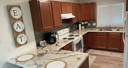 Cozy One Bedroom Apartment in Sheridan