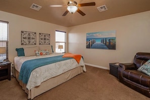 3 bedrooms, iron/ironing board, WiFi, bed sheets