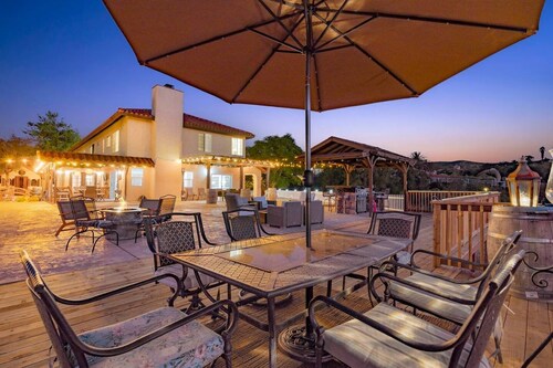 Amazing Views Villa with Spa / Close to Winery