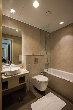 1 bedroom - Ptr-5213 Modern 1BR Apartment (Dubai)