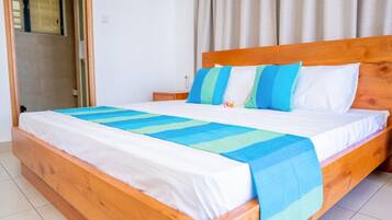 2 chambres, ameublement personnalisé, rideaux occultants