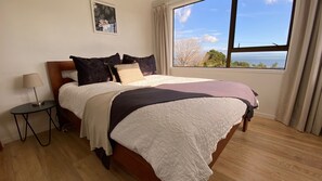 2 dormitorios, tabla de planchar con plancha, wifi gratis y ropa de cama