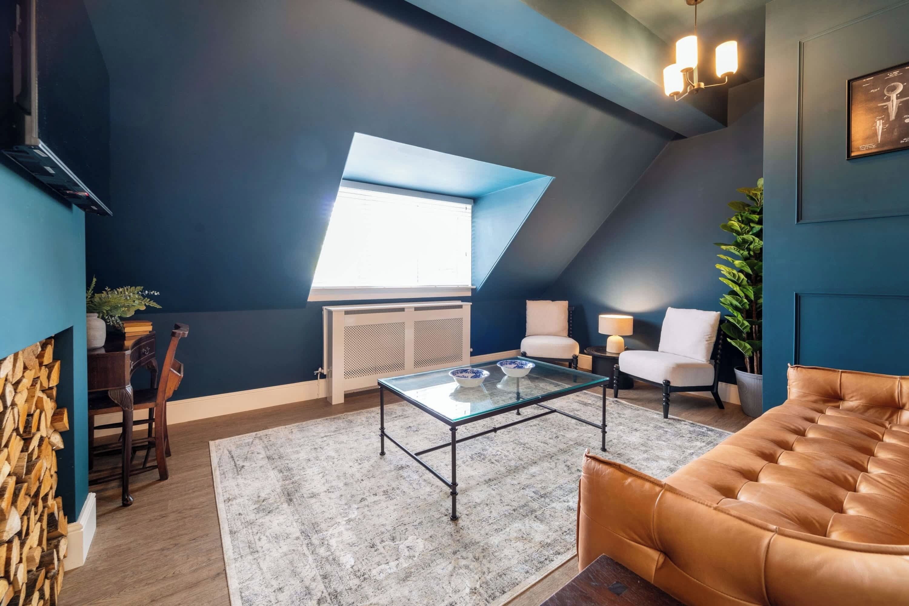 TV, fireplace, offices