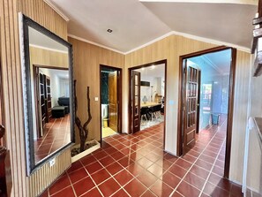 Interior - THE CORNER OF THE RIA (Torreira)