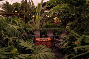 Luxury Villa | Garden view