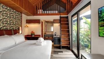 1 bedroom, premium bedding, minibar, in-room safe