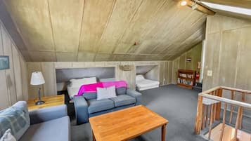 Smart-TV, Kamin, DVD-Player, Stereoanlage