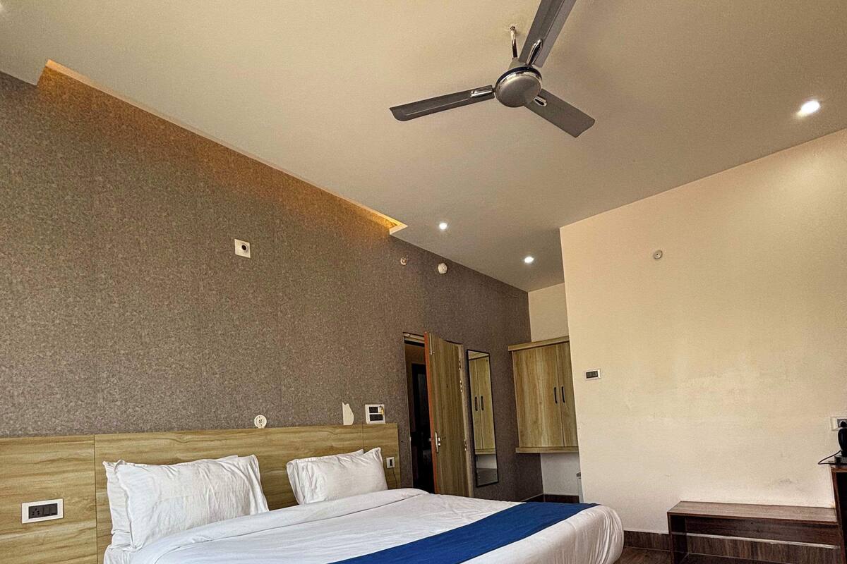 Executive kamer | 1 slaapkamer, een bureau, gratis wifi, beddengoed