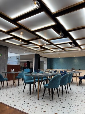 Restaurant - Dolphin club and Resort (Lucknow)