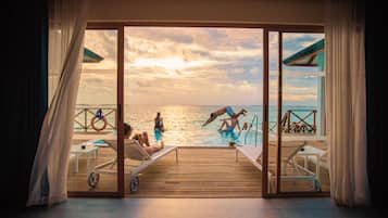 Lagoon Residence | 1 bedroom, free minibar items, in-room safe, individually decorated