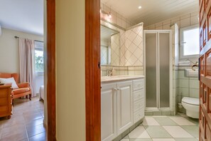 Shower, towels - Villa for rent in Benissa MIRASOL, for 4 pax with private pool, (Benissa)
