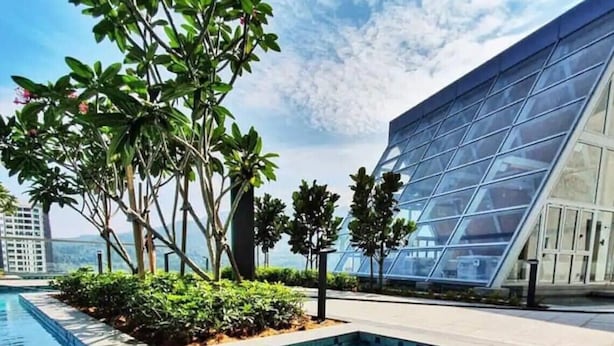 Indoor pool, outdoor pool - Windmill Upon Hills (Genting Highlands)