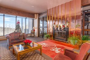 Interior - Designer Ski-In / Ski-Out Condominium At Brian Heads Copper Chase (Brian Head)