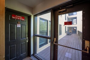 Unclassified image, 4 of 22, button - Designer Ski-In / Ski-Out Condominium At Brian Heads Copper Chase (Brian Head)